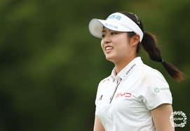 'Comeback from the brink' Seo Gyo-rim wins KLPGA Medihill & Korea Herald Championship for 'third win of the season'... Tied for most wins, prize money exceeds 1 billion won