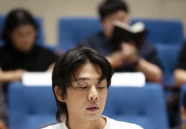 ユ·アイン復帰『バムピル』、イ·ソンミン→チェ·ヒョヌクのキャスティングが確定..緊急クランクイン [公式]