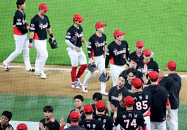 KIA makes a bold move! Hanwha's ace faces an unexpected lineup — why? The term "Hampyeong Tigers" directly from the manager's mouth [Daejeon Field]