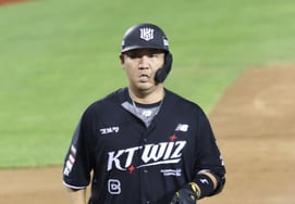 'Hand fracture to side injury': Two-digit home run hitter returns for sixth consecutive year; manager deliberately delayed return 'Why on earth?'