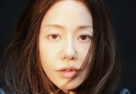 高贤贞身穿皮夹克回忆恋情:“穿上就会想起”