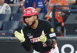 [Photo] Castro 'Created scoring opportunities'