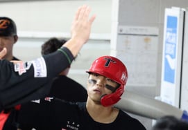 [Photo] Kim Do-young: "I brought it back"