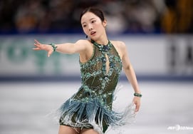 Japanese figure skating goddess shows vivid bruises on her legs... Celebrities are surprised! "Intense training must be painful, but..."