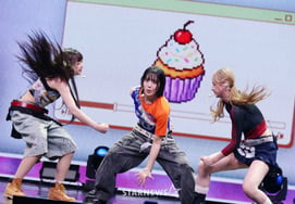 Our Birthday's 'Powerful Stage' [★Photos]