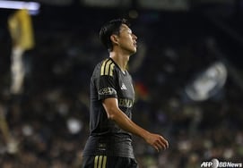 Son Heung-min, who remained scoreless for five consecutive games, failed to prevent LAFC's shocking defeat... a 0-1 loss without scoring against mid-table Colorado.