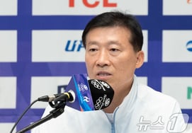 'Producto de una época pasada': se eliminaron la prohibición de Wi-Fi y el entrenamiento matutino obligatorio... El director del campamento, Kim Taek-soo: "Confiamos en los atletas y entrenadores" [Reporte desde Jincheon]