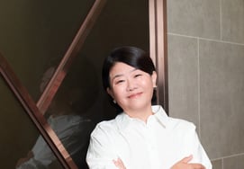 Lee Jung-eun, mother in the film 'Gyeongju Journey' [★Photo]