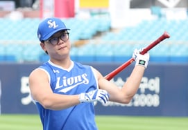 [FOTO] Park Seung-kyu: «Se requiere una actitud de investigación»