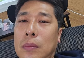 '養育費未払い'のキム・ドンソン、白髪混じりの髪..「かなり年を取った」♥インミンジョンが伝えた近況 [スター・イシュー]