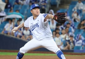 [Foto] Lee Seung-hyun: «Lo mantendré firmemente cerrado»