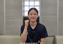 «Normalmente no hacía ese tipo de toques», ¡incluso otros entrenadores se sorprendieron ante la campeona de 174 cm! Kim Mi-ju del Central Girls' High School: «Lo que hice durante dos meses fue...» [Entrevista]