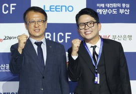 At the 14th "Buko-pe," 52-year-old Kim Jun-ho shared his feelings about becoming a father, joking that he might need to use a cane at baby sports day.