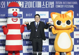 故·全ユソン追悼→『予備パパ』キム·ジュノの感想..笑いと感動で幕を開けた第14回『ブコフェ』 [総合]