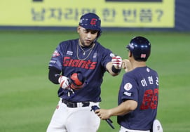 [フォト] レイエス「5連勝は私が導く」