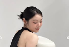 金妍儿也步入主妇第四年..手持家电产品展露“幸福”笑容 ♥高宇林也点赞