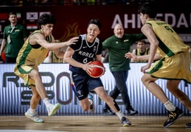 'Rebound deficit 18-66' South Korea's U18 basketball team suffers a 37-point defeat to Australia... eliminated from the Asian Cup semifinals