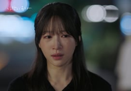 Ahn Hee-yeon sobs, "I miss you," in emotional ending... 'Love is Coming' hits 16.8% viewership, its highest ever [Comprehensive]