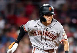 'This is absurd.' Lee Jung-hoo, who was held back due to an outrageous umpire's call against Chapman in the 9th inning... 'It was painful' with 4 at-bats and no hits [Lee Jung-hoo Review]