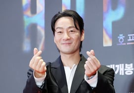 パク・ヘス、45歳で第二子を出産..「妻のそばを守っているところ」 [公式]