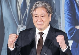 Choi Min-sik, "Explosive Confidence Intern!" [★Photo]