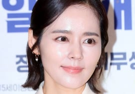 Han Ga-in, de gran youtuber a su regreso al cine tras 8 años: 'Shinbyeong 4', el director "trabajó durante un año y medio" revela detalles [Star Issue]