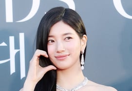 Suzy vượt qua Kim Hye-yoon và IU.. Đứng đầu 'Nữ sao muốn đi lễ hội cùng' [STARPOLL]