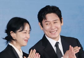 チョン・ドヨンとソル・ギョング『現実では不可能！' [★フォト]