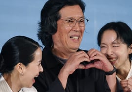 A Humbling Director Lee Chang-dong [★Photo]