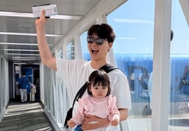 "连经济舱乘客都遭殃"……朴秀洪虽就取消登机的行为道歉，仍陷“特权”争议 [Star Issue]