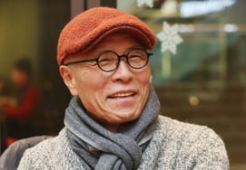 'Fall Accident' Heo Young-man, Update After Halting Activities.. "Slowly Recovering in Hospital" [Star Issue]