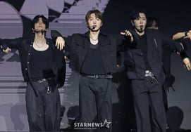 SF9's "Serious Comeback Stage" [★Photos]