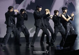 SF9's "Sexy Comeback Stage" [★Photos]