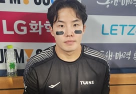'20㎞の遅いミゼロウスキー'イム・チャンギュ、「打者が打てるように投げなければならない」 NC戦8年の悪夢を終わらせた「3球勝負論」