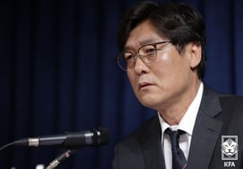 イ・イムセンが暴露した「具体的な業務指示があった」"当事者、結局警察の調査を受けた··· 今やチョン・モンギュ、チョン・ジョジュン