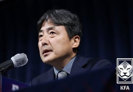 "ホン・ミョンボが先任された際、イ・イムセンなどが押し出された···「サッカー協会の組合が狙われた金正培、警察の取調べを受けた」