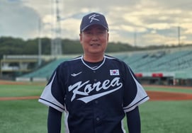 'Full of 1R Candidates' Korean U-18 National Team Defeats Pro Team in First Live Game; Coach Jung Yun-jin Has Something Else to Celebrate [Ulsan Field Report]