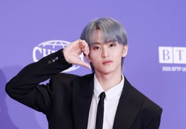 'NCT 탈퇴' Mark, công khai số điện thoại..nhận được 21.862 cuộc gọi đến