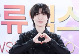 Shim Eun-kyung, shyly showing a slight heart [★Photo]