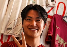 Augsburg's "Worst Cross" 23% → Seol Young-woo: 55% "There Was a Reason for Signing Him"... Will He Become the 'Oasis' for the Frustrating Right-Side Attack?