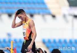 Smile Jumper's 'Lost 22cm'... Woo Sang-hyuk, 2m14 Lowest Rank "Consecutive Low Rankings Ahead of AG, Serious Aftereffects from Injury"