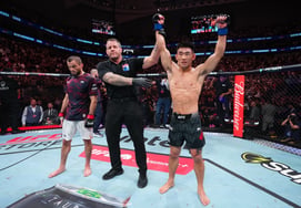 「中国初のチャンピオンになる」" クンフーキッドの大逆転··· 『なんと』UFCランキング3位でKO勝利