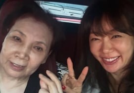 Ahn Seon-young, Dyeing Hair and Getting Pedicure with Mother Who Has Dementia: "Even If She Can't Remember, What She Likes Remains the Same"