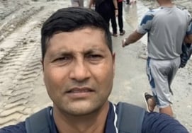 "Hoping for the safe discovery of nine missing Koreans"... Nepali actor Gemvir offers heartfelt prayers [Star Issue]