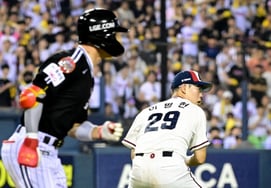 Doosan-LG 'Historic' Final Three-Game Series, But No Time to Linger on Memories