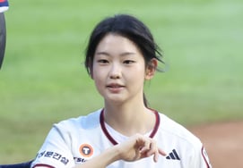 [Ảnh] Seo Su-min 'Con gái Kim Bujang Minji, hội chứng Seung-yo'