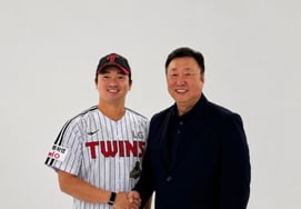 Go Woo-seok's FA eligibility could be accelerated by one year, 'Ultra-fast return to LG just four days after DFA' — The butterfly effect of a swift decision