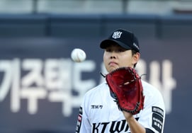 [Photo] 'Hanwha's starting pitcher' So Hyoung-jun