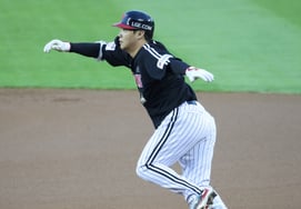 [Photo] Two RBI Moon Bo-kyung, possibly reaching second base