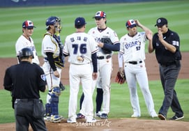 [Photo] Choi Seung-yong, "A barrage from the first inning..."